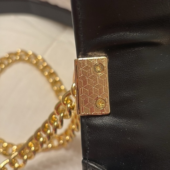 NEW Worthington Crossbody Bag Black Gold Phoebe - Picture 7 of 9